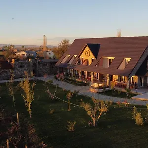 Hotel Lahuta E Vjeter Agroturizem ***